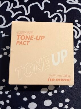 I'm Meme Skin Fit Tone-Up Pact